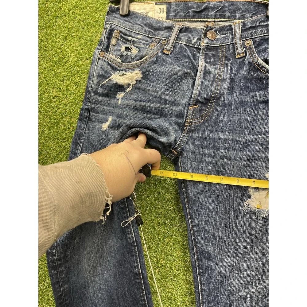 Abercrombie & Fitch shop confidence